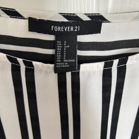 Black & White Striped Tee - Picture 2 of 3